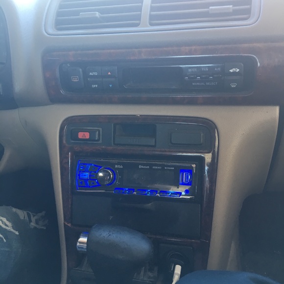 1998 Acura good condition daily driver reliable - Picture 3 of 5